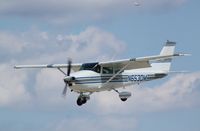 N6530M @ KOSH - Cessna 182P