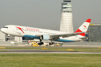 OE-LAT @ VIE - Austrian Airlines - by Joker767