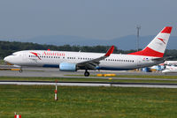 OE-LNJ @ VIE - Austrian/Lauda