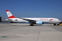 OE-LPD @ VIE - Austrian - by Chris Jilli
