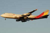 HL7436 @ VIE - Asiana Cargo