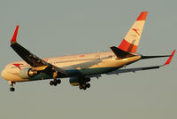 OE-LAE @ VIE - Austrian Airlines