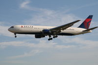 N178DN @ EBBR - Arrival of flight DL140 to RWY 25L
