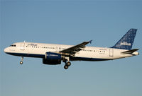 N659JB @ KSEA - KSEA - by Nick Dean