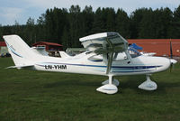 LN-YHM @ ESVS - Sirius 3000 - by Hans Spritt