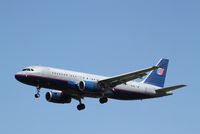 N462UA @ KOSH - Airbus A320