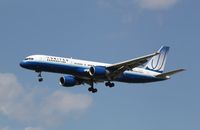 N585UA @ KORD - Boeing 757-200 - by Mark Pasqualino
