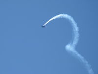 N540BE @ CMA - McCommon CHRISTEN EAGLE II, Lycoming IO-540 300 Hp, extreme aerobatics inverted dive - by Doug Robertson