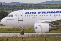 F-GUGN @ EDDS - taxying to the active - by Friedrich Becker
