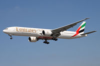 A6-ECN @ EGLL - Arriving from DXB - by Jens Achauer