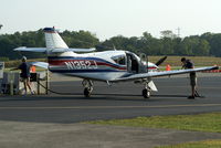 N1352J @ I19 - 1975 Rockwell International 112A