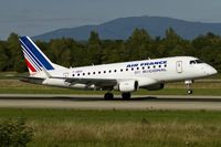 F-HBXB @ LFSB - decelerating after touchdown - by Friedrich Becker
