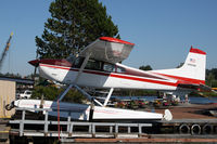 N2626K @ S60 - Watching floatplanes being taken in & out of the water is a sight to be seen - by Duncan Kirk