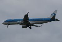 PH-EZN @ LOWW - KLM - by FRANZ61