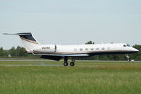 N528M @ LOWW - Gulfstream 5