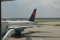 N615DL @ DTW - My plane to DTW from MCO - by Florida Metal