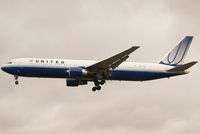 N657UA @ LHR - United Airways