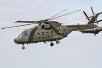 ZJ990 @ EGUB - Taken at RAF Benson Families Day, August 2009 - by Steve Staunton