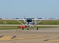N16MS @ KDEC - Arriving in Decatur, Illinois - by Doug Wolfe