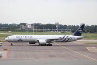 PH-BVD @ EHAM - KLM - SKYTEAM - by Noel Kearney