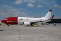 LN-KHB @ LOWW - Norwegian Boeing 737-300 - by Dietmar Schreiber - VAP