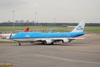PH-BFW @ EHAM - K.L.M. - ROYAL DUTCH AIRLINES