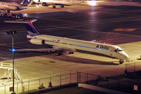 N972DL @ KATL - KATL.  9/10/2010.