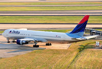 N127DL @ KATL - KATL.  9/10/2010.