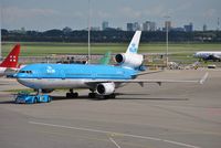 PH-KCF @ EHAM - KLM heavy on push-back