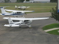 N3519U @ SGS - Cessna 172S SKYHAWK SP, Lycoming IO-360-L2A 180 Hp - by Doug Robertson