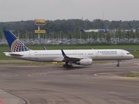 N12125 @ AMS - Ready for take off of the   Polderbaan  - by Willem Goebel