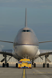 HL7417 @ LOWW - Asiana Airlines Boeing 747-400BCF - by Dietmar Schreiber - VAP