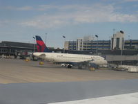 N318US @ MSP - 1991 Airbus A320-211 of Delta Airlines two CFM Int'l CFM56-4A1 Turbofans 25,000 lb st each - by Doug Robertson