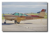 N5851J @ KATW - On the Ramp