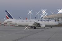 F-GFKL @ LFPG - arrivée au petit matin - by Jean Goubet/FRENCHSKY