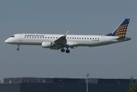 D-AEMB @ LOWW - Augsburg Airways