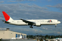 JA651J @ KPAE - KPAE Boeing 951 on short final to 16R - by Nick Dean