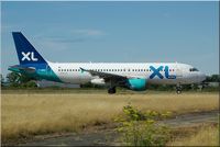 F-GRSI @ LFRN - Taxying at Rennes before Take-off.