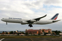 F-GLZS @ SXM - visitor - by Wolfgang Zilske