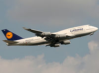 D-ABVR @ EDDF - Taking off rwy 07L - by Shunn311