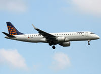 D-AECD @ EDDF - Landing rwy 07L - by Shunn311