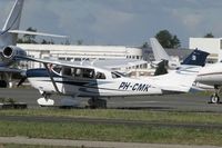 PH-CMK @ LFBD - Cessna T206H 
T20608726 - by Jean Goubet/FRENCHSKY