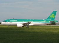 EI-DVJ @ EIDW - Rolling to a hault on r/w 28 - by Robert Kearney