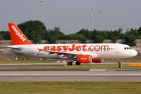 G-EZTX @ EGCC - easyJet Airbus A-320-214 - by Chris Hall