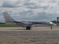 N520G @ KOSH - Basler ramp on a sunny day @KOSH