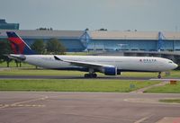 N815NW @ EHAM - DAL rolling