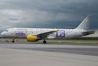 EC-KDG @ LOWW - Vueling Airbus 320 - by Dietmar Schreiber - VAP