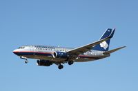 N908AM @ KORD - Boeing 737-700 - by Mark Pasqualino