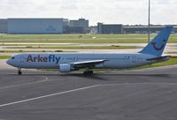 PH-AHX @ EHAM - Arkefly taxiing out for departure