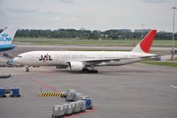 JA706J @ EHAM - JAL turning onto stand